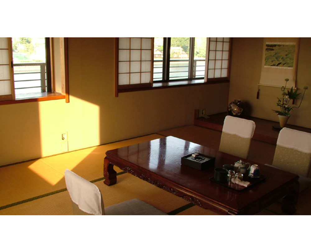 "京料理 宇治川旅館"