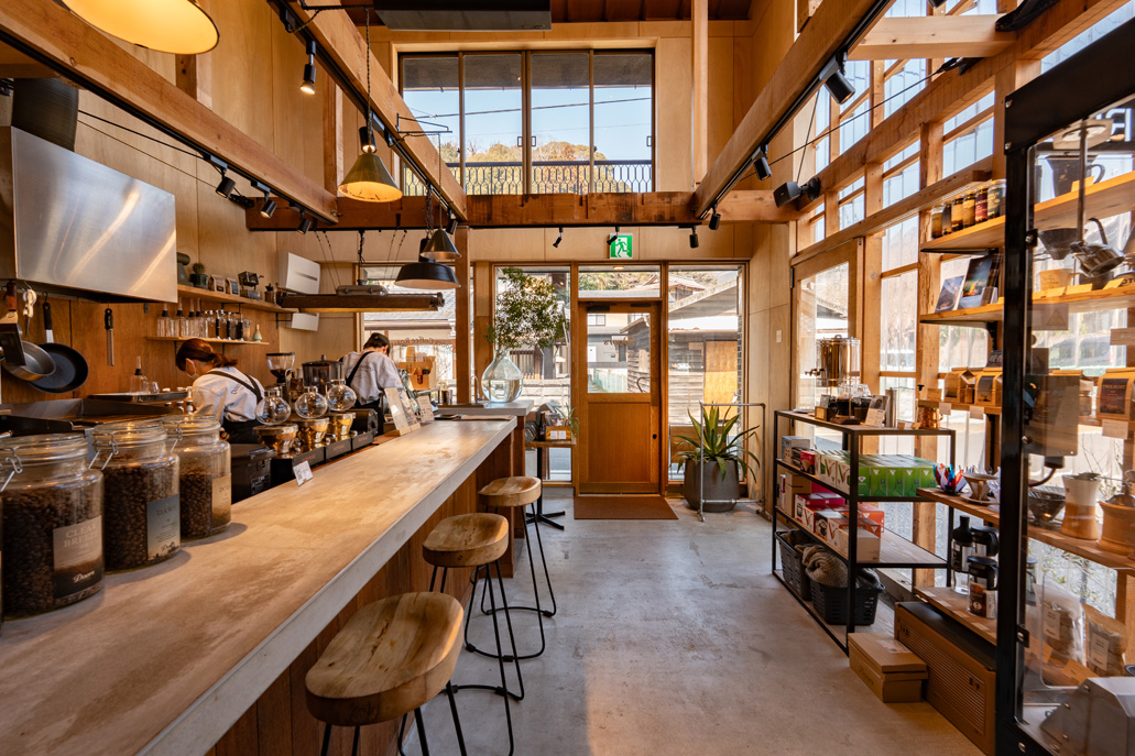 Doors Coffee Roastery でオシャレに朝カフェ！