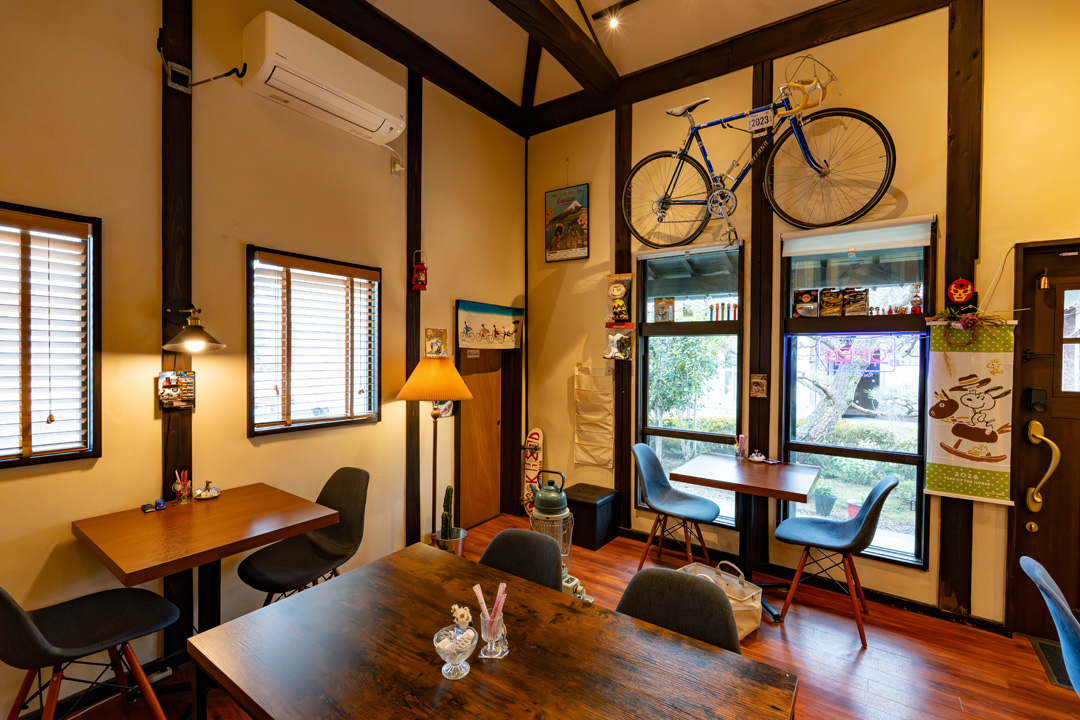 サイクリストも訪れるローディーズコーヒーへ