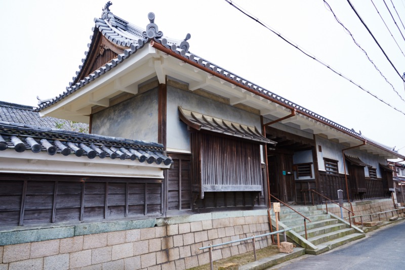 意匠を凝らした座敷は必見