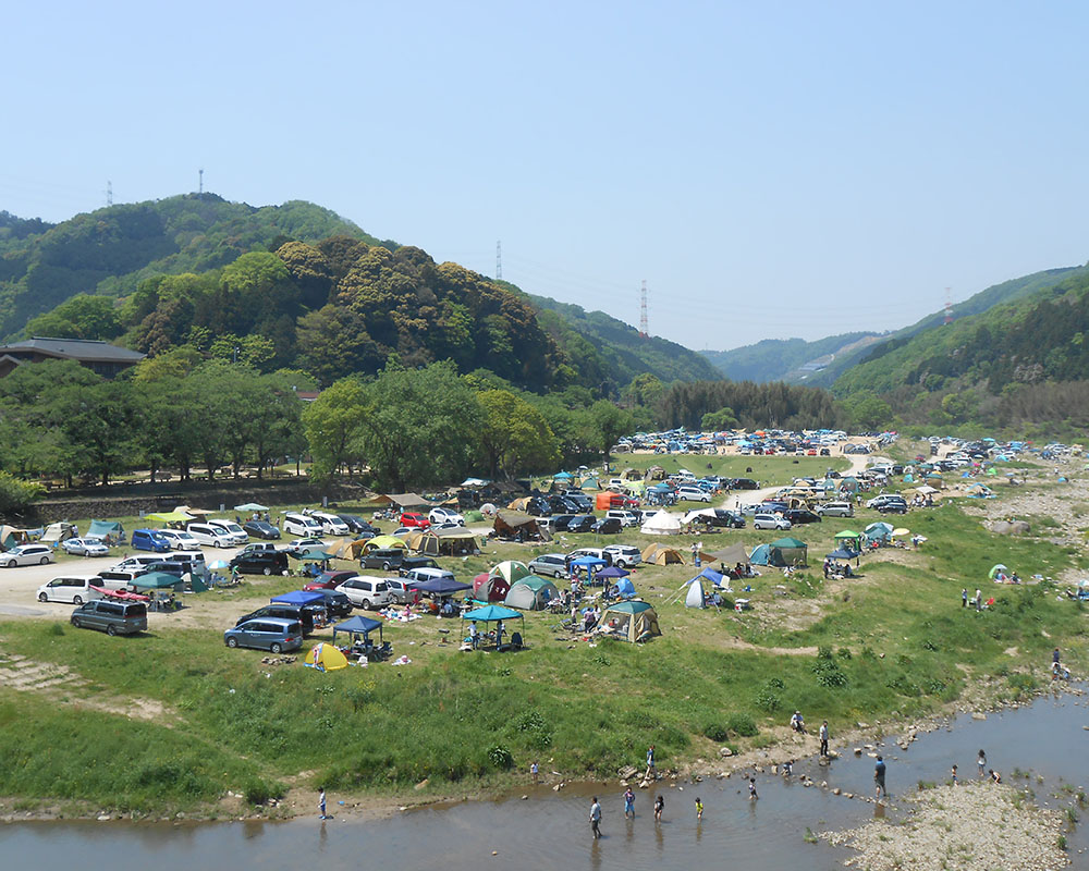 河川敷でお気楽キャンプ