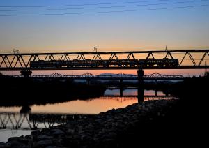 泉の川を渡る：木津川