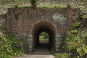 梶ヶ谷隧道（大仏鉄道遺構）